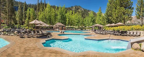 Everline Resort and Spa, Lake Tahoe