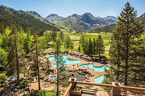 Everline Resort and Spa, Lake Tahoe