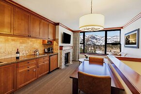 Everline Resort and Spa, Lake Tahoe