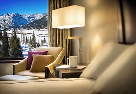 Everline Resort and Spa, Lake Tahoe