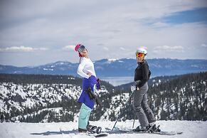 Everline Resort and Spa, Lake Tahoe