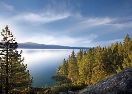 Everline Resort and Spa, Lake Tahoe