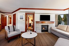 Everline Resort and Spa, Lake Tahoe