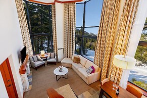 Everline Resort and Spa, Lake Tahoe