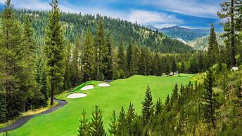 Everline Resort and Spa, Lake Tahoe