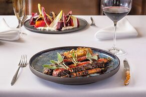 Everline Resort and Spa, Lake Tahoe