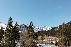 Everline Resort and Spa, Lake Tahoe