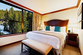 Everline Resort and Spa, Lake Tahoe