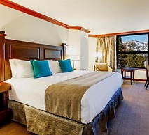 Everline Resort and Spa, Lake Tahoe