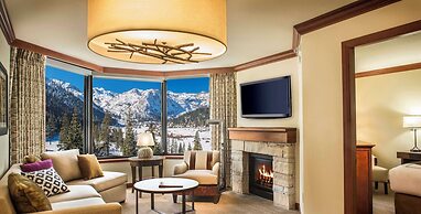 Everline Resort and Spa, Lake Tahoe