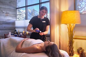 Everline Resort and Spa, Lake Tahoe