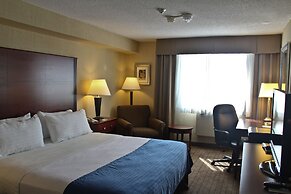 Holiday Inn and Suites Winnipeg Downtown, an IHG Hotel