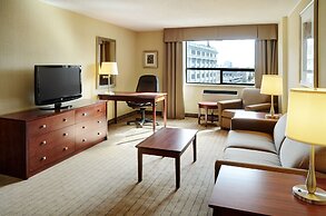 Holiday Inn and Suites Winnipeg Downtown by IHG