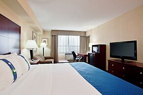 Holiday Inn and Suites Winnipeg Downtown by IHG
