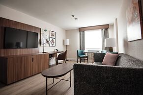 Holiday Inn and Suites Winnipeg Downtown by IHG