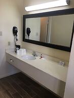 Super 8 by Wyndham New Orleans