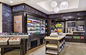DoubleTree by Hilton Washington DC - Crystal City