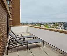 DoubleTree by Hilton Washington DC - Crystal City