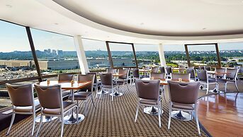 DoubleTree by Hilton Washington DC - Crystal City