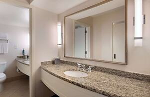 DoubleTree by Hilton Washington DC - Crystal City