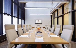 DoubleTree by Hilton Washington DC - Crystal City