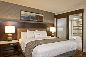 DoubleTree by Hilton Washington DC - Crystal City