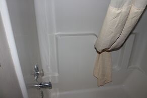 Coratel Inn and Suites Maple Grove