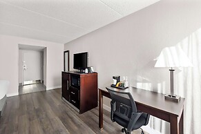 Best Western Luxbury Inn Fort Wayne