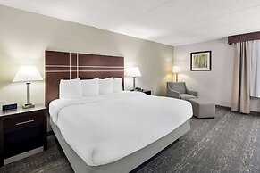 Best Western Luxbury Inn Fort Wayne