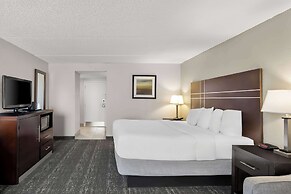Best Western Luxbury Inn Fort Wayne