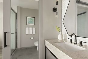 Hotel Alba, Tapestry Collection by Hilton