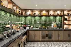 Hotel Alba, Tapestry Collection by Hilton