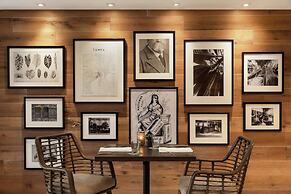 Hotel Alba, Tapestry Collection by Hilton