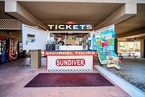 Waterside Suites & Marina