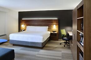 Holiday Inn Express Toronto - Downtown, an IHG Hotel