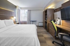 Holiday Inn Express Toronto - Downtown by IHG