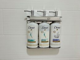 Holiday Inn Express Toronto - Downtown by IHG