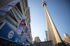 Holiday Inn Express Toronto - Downtown by IHG