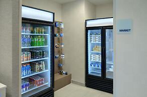 Holiday Inn Express Toronto - Downtown by IHG