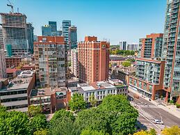 Holiday Inn Express Toronto - Downtown by IHG