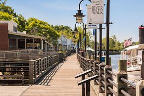 Hotel Ballast Wilmington, Tapestry Collection by Hilton