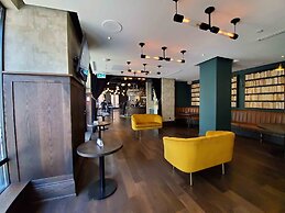 Kimpton Saint George by IHG