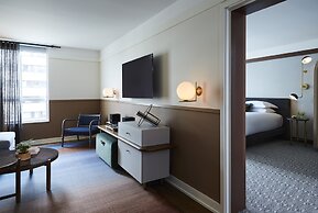 Kimpton Saint George by IHG