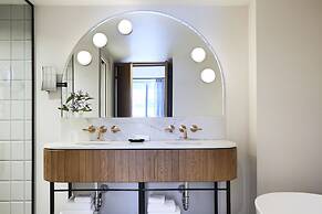 Kimpton Saint George by IHG