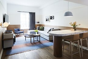 Kimpton Saint George by IHG