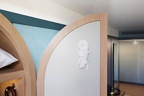 Kimpton Saint George by IHG