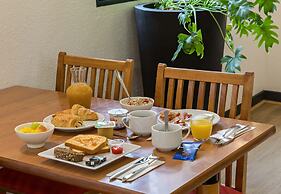 B&B HOTEL Rouen Centre Rive Gauche