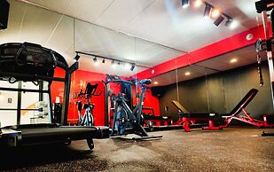 The View Inn & Suites