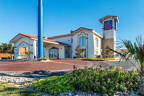 Motel 6 Euless, TX - DFW West