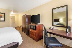 Best Western Plus Cottontree Inn